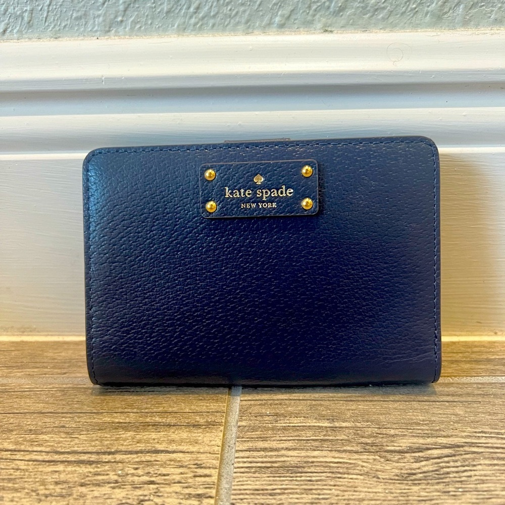 Kate Spade Bifold Wallet- NWT